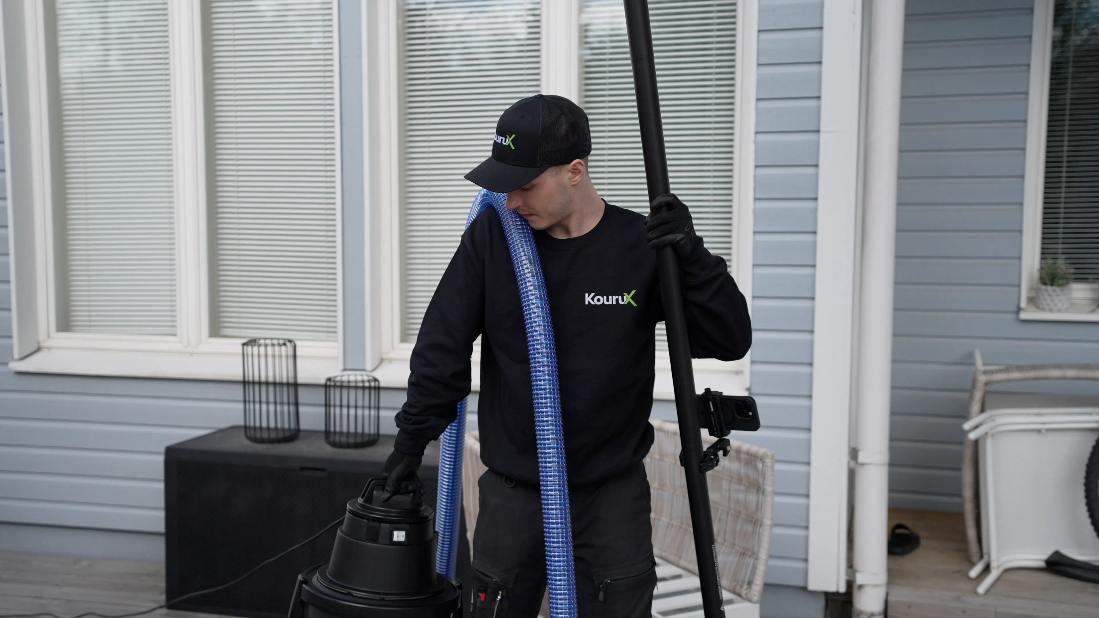KouruX tekijä valmistautumassa puhdistukseen
